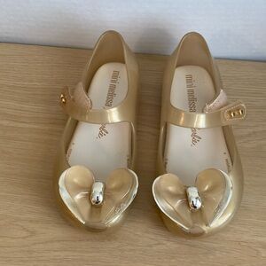 Mini Melissa/Barbie gold shoes